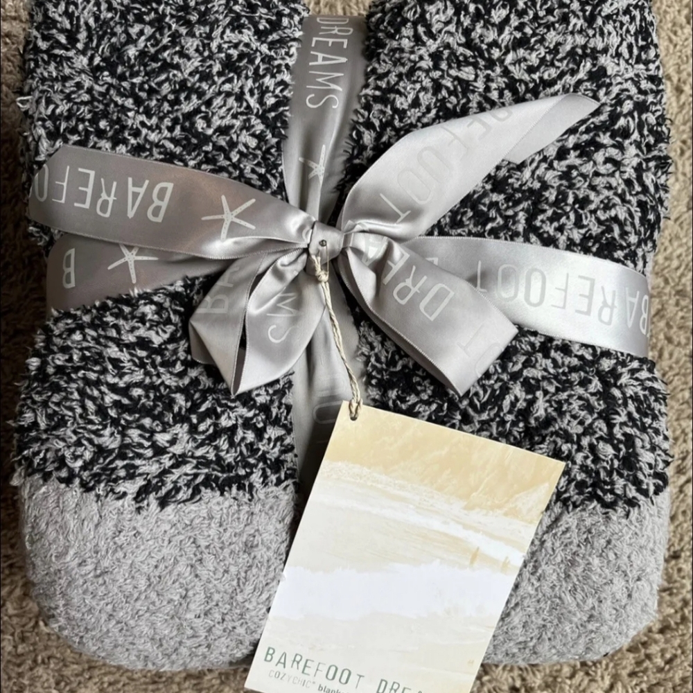 Barefoot Dreams CozyChic Throw Blanket